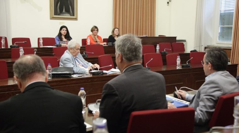 Eπεισόδιο Κοντομηνά με Κασιδιάρη στην εξεταστική