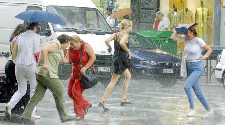 Εκτακτο δελτίο επιδείνωσης καιρού-Ερχονται καταιγίδες και χαλάζι