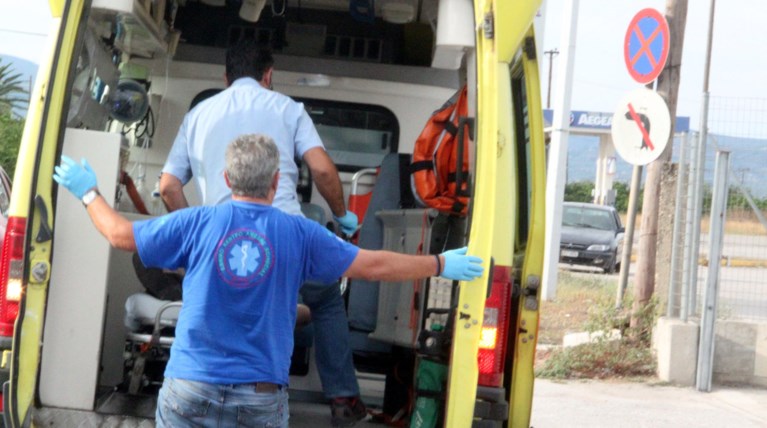 Ασυνείδητος οδηγός παρέσυρε και εγκατέλειψε ηλικιωμένη