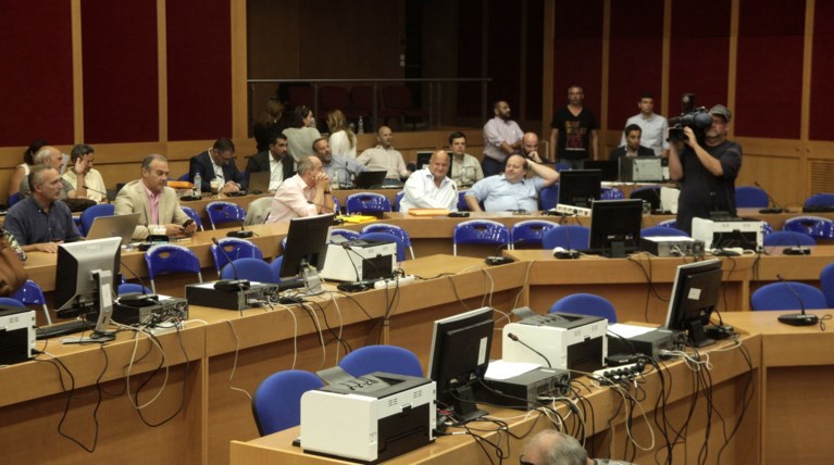 Σε εξέλιξη η πρόβα τζενεράλε για τις τηλεοπτικές άδειες