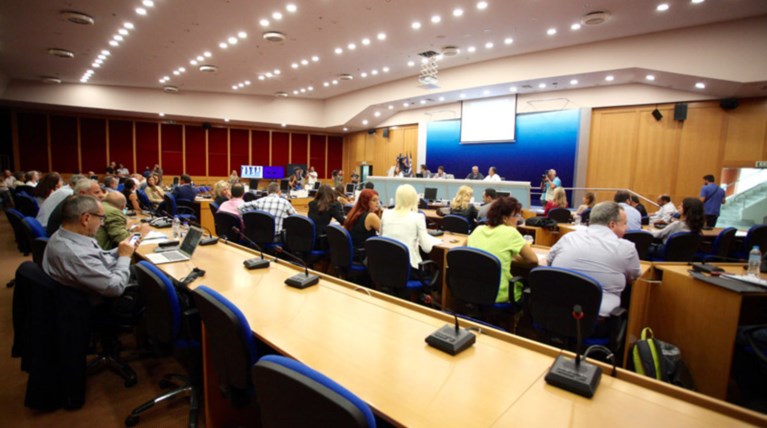 Ενταση στην πρόβα τζενεράλε για τις τηλεοπτικές άδειες