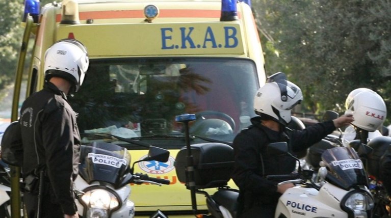 15χρονος αποπειράθηκε να μαχαιρώσει αστυνομικό στο Αίγιο