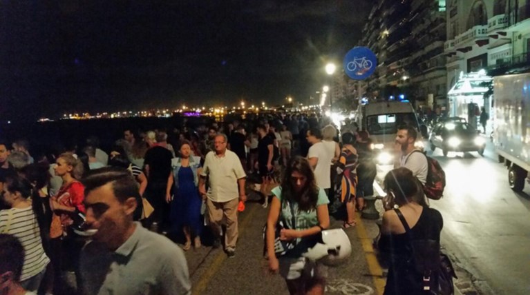 Νεκρό το 15χρονο αγόρι που βούτηξε στο Θερμαϊκό για να σώσει ένα σκυλάκι