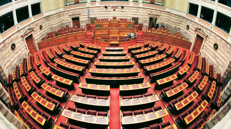Ερώτηση 52« γαλάζιων»  βουλευτών για Καλογρίτσα