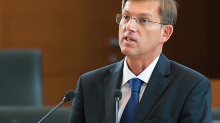 Σλοβένος πρωθυπουργός: Η Ελλάδα δεν φυλάει τα σύνορά της
