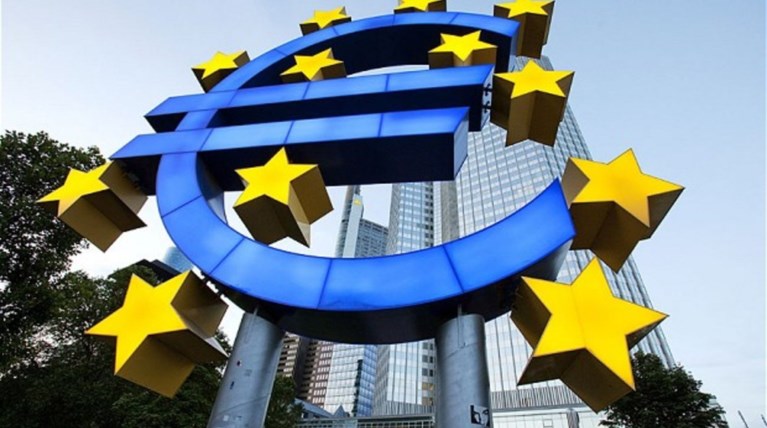 Βελτιώνεται η ρευστότητα στις ελληνικές τράπεζες: Μειώθηκε 4.4 δισ. ο ELA