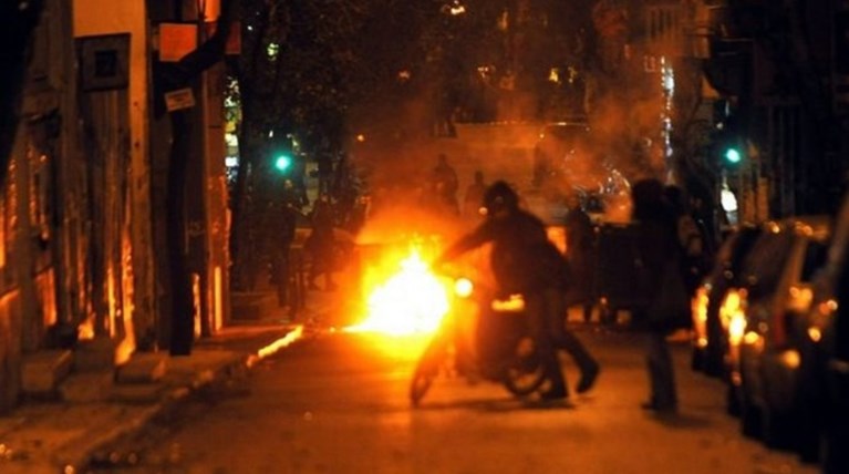 Ακροδεξιά οργάνωση πίσω από εμπρησμό στα Εξάρχεια