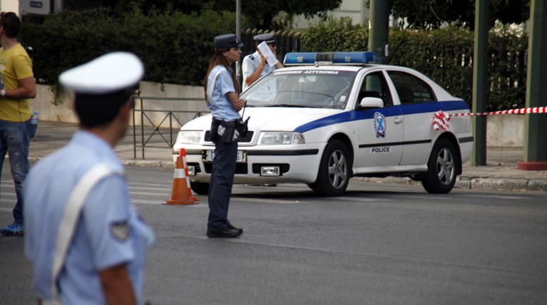 Αστυνομικός σκότωσε ομογενή για τη μουσική στην Καλλιθέα