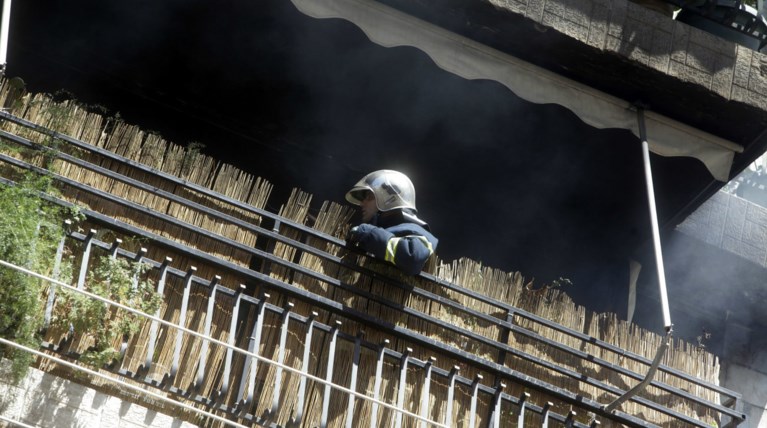Ενας τραυματίας από φωτιά σε διαμέρισμα στην Κυψέλη