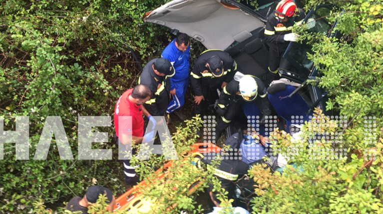 Είχε Αγιο: Βρέθηκε ζωντανός μετά 5 μέρες μέσα στο ΙΧ σε χαράδρα