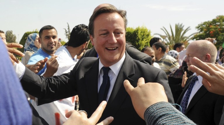 Ο Κάμερον ζητά 1,5, εκατ. λίρες για τα απομνημονεύματά του