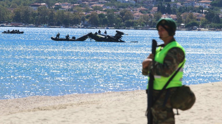 Πως άνδρας των Ειδικών Δυνάμεων απεγκλώβισε τον πιλότο του Απάτσι