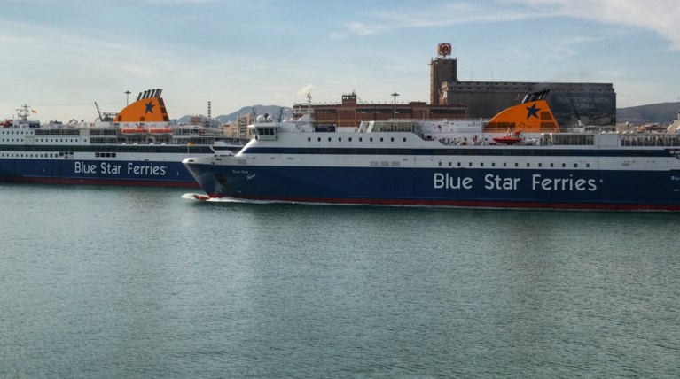 Απειλή για βόμβα στο Blue Star II που βρίσκεται στο λιμάνι της Ρόδου