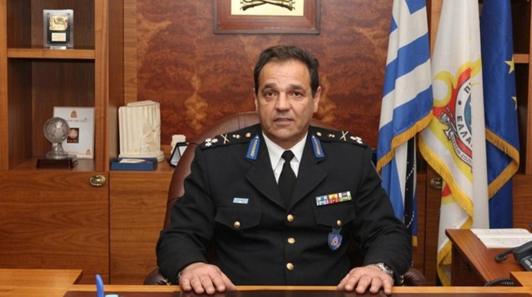 Παραίτηση με σκιές του αρχηγού της Πυροσβεστικής