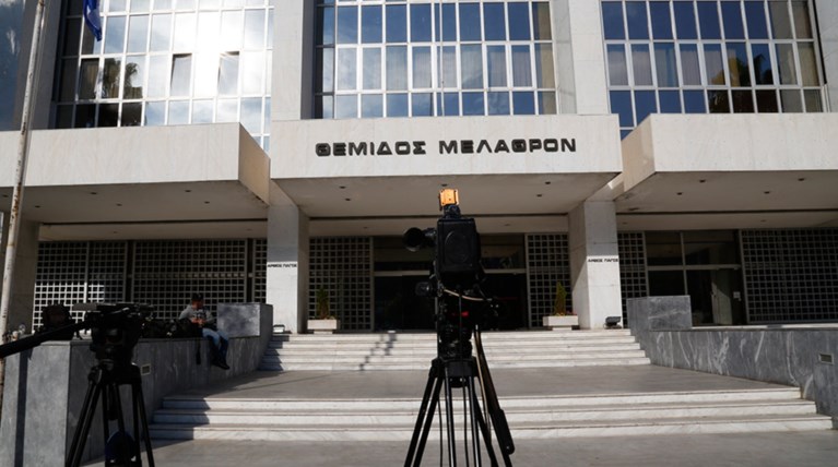 Μήνυση της ΝΔ στον Αρειο Πάγο για τις τηλεοπτικές άδειες