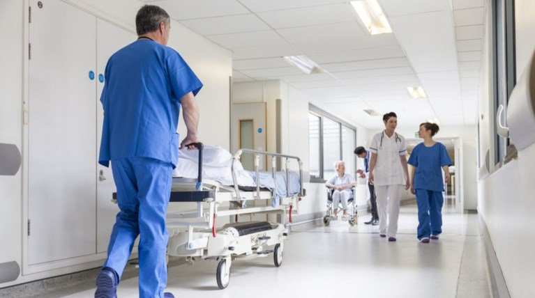 Η Σουηδία ψάχνει Ελληνες γιατρούς, νοσηλευτές, μάγειρες και σεφ [Αγγελία]
