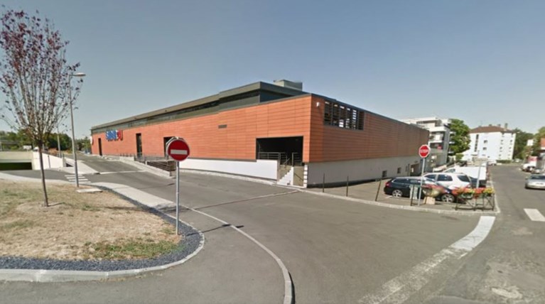 Γαλλία: Οχυρωμένος στο σπίτι του ο 60χρονος που πυροβόλησε σε σούπερ μάρκετ