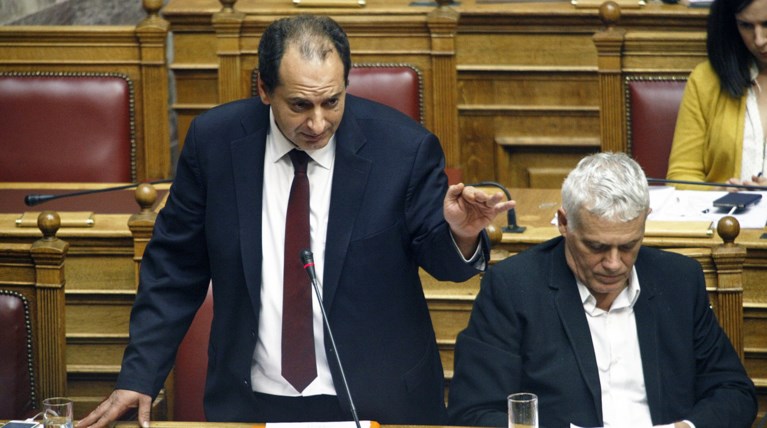 Θυελλώδης σύγκρουση Αδωνι -Σπίρτζη στη Βουλή