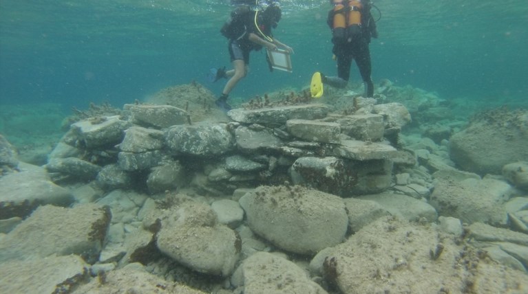 Νέα εντυπωσιακά ευρήματα στο βυθό τη Δήλου