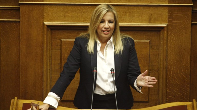 Επίθεση Φώφης κατά Τσίπρα για κανάλια και ΔΕΚΟ