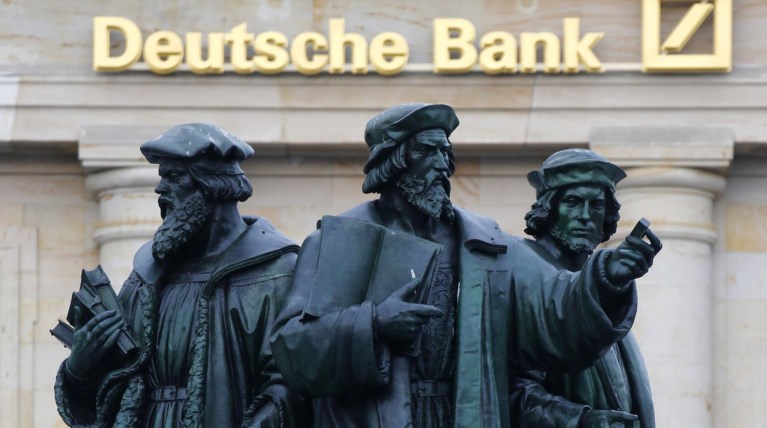 Επιχείρηση διάσωσης της Deutsche από Ομπάμα και Μέρκελ