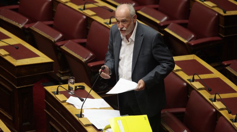 ΠΑΣΟΚ για προϋπολογισμό: Κόβουν ΕΚΑΣ, ανεβάζουν φόρους