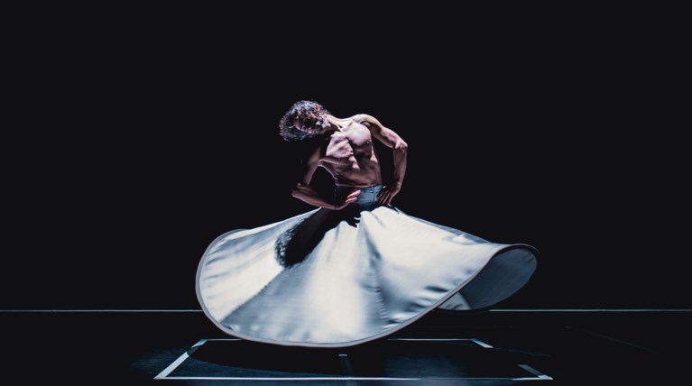 Έρχεται στην Ελλάδα ο ανατρεπτικός Περιστρεφόμενος Δερβίσης Ziya Azazi