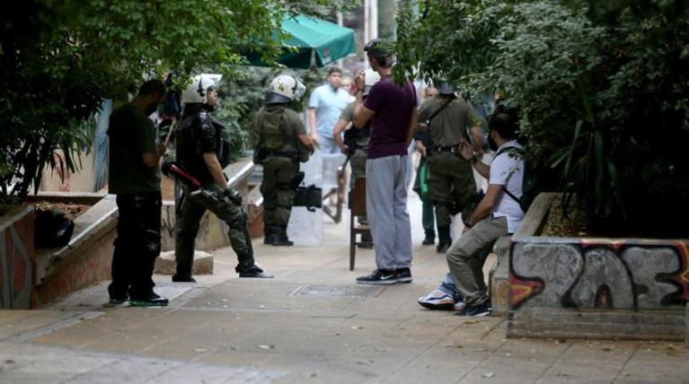 Καταγγελία για πυροβολισμούς στα Εξάρχεια από εμπόρους ναρκωτικών