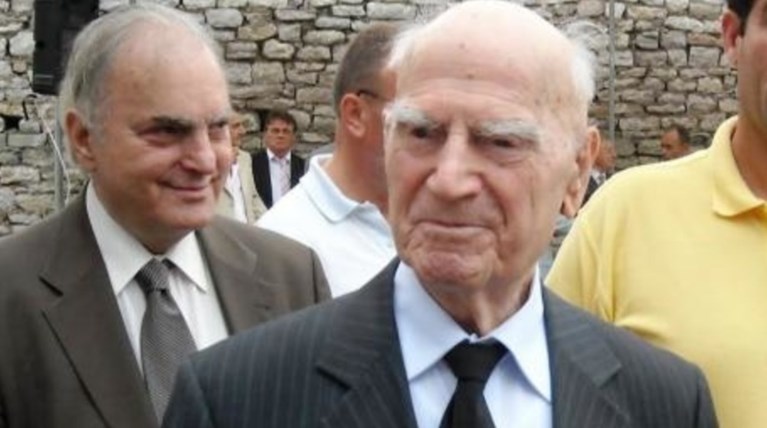 Λήστεψαν τον αρχιπραξικοπηματία Στυλιανό Παττακό