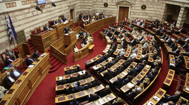 Δείτε Live την προ ημερησίας διατάξεως συζήτηση