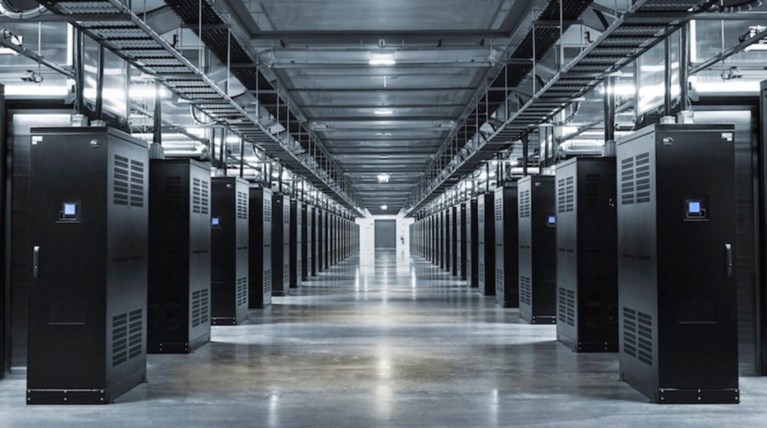 Επίσημες εικόνες από το Facebook Data Center στη Σουηδία