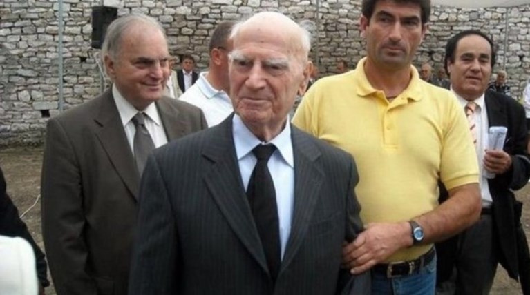 Γνωστή επιχείρηση έκανε δωρεά στη μνήμη του Παττακού!
