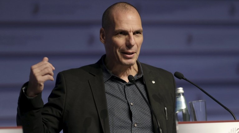Ο Βαρουφάκης απαντά στον Στουρνάρα: 4 λόγοι για να παραιτηθεί