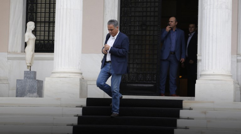 Μήνυμα Σκουρλέτη: Δεν διορίζουν οι "Θεσμοί" τους υπουργούς