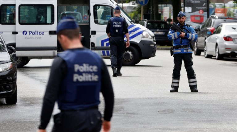 Εληξε η ομηρία στις Βρυξέλλες, παραδόθηκε ο δράστης