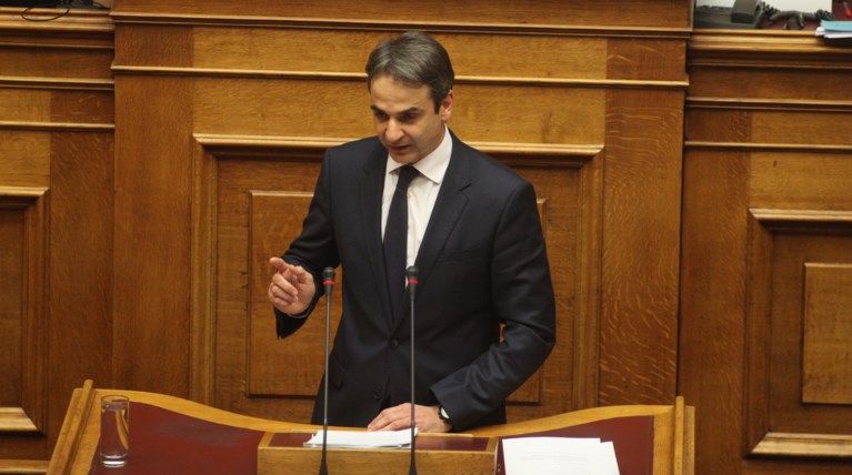 Η κυβέρνηση οδηγεί σε κρίση τη Δημοκρατία και τους Θεσμούς