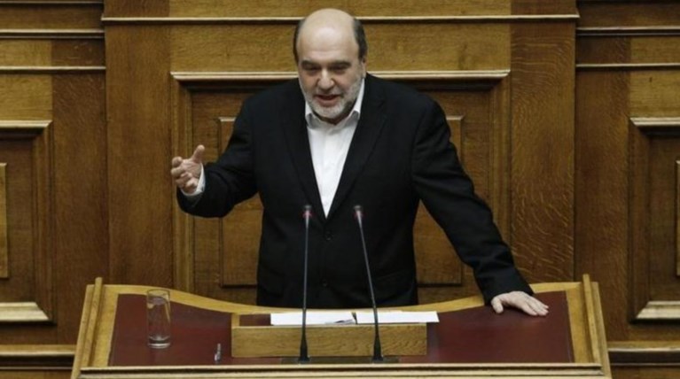 Αλεξιάδης: Δώστε ακίνητα στο κράτος αντί για φόρο κληρονομιάς