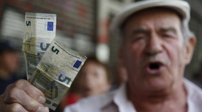 Οργή συνταξιούχων για την επιστολή Κατρούγκαλου,έρχονται ομαδικές προσφυγές