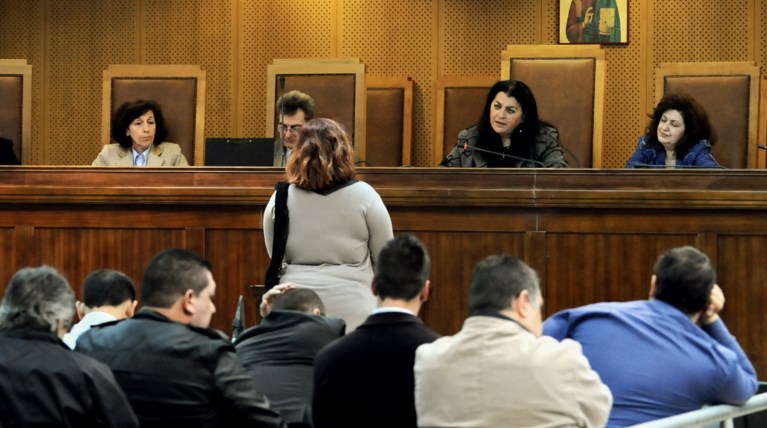 Εκτροπα και τραμπουκισμοί στη δίκη της Χρυσής Αυγής