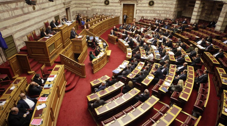 Η λίστα με τα 13 προαπαιτούμενα του Δεκεμβρίου, πότε θα ψηφιστούν