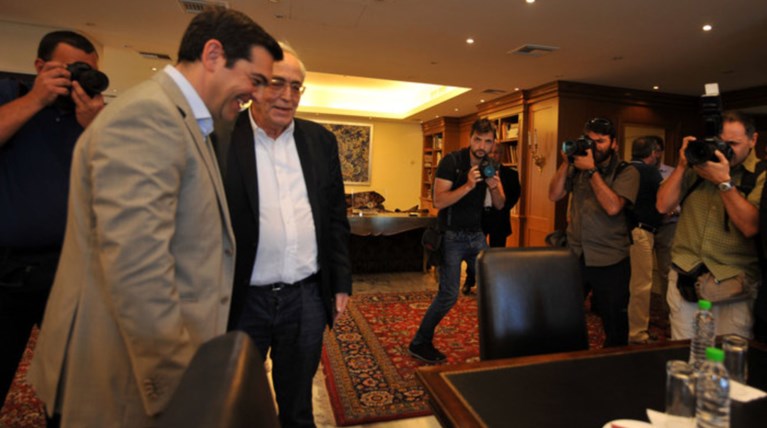 Έβαλαν αγγελία πώλησης στο γραφείο του Νίκου Φίλη