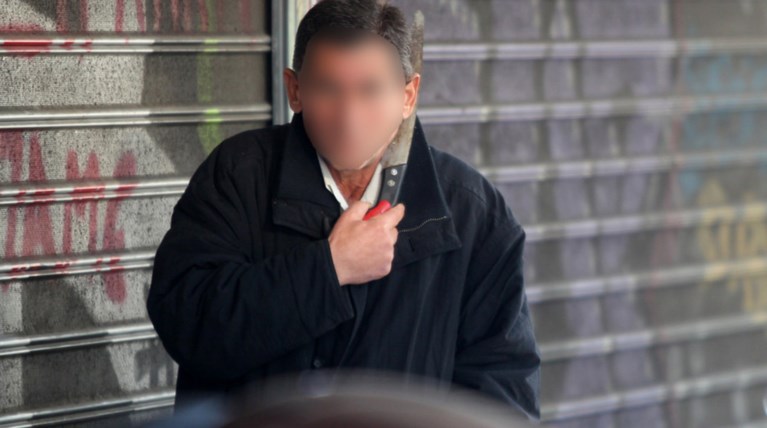 Παρέδωσε το πριόνι ο άνδρας που απειλούσε ν' αυτοκτονήσει