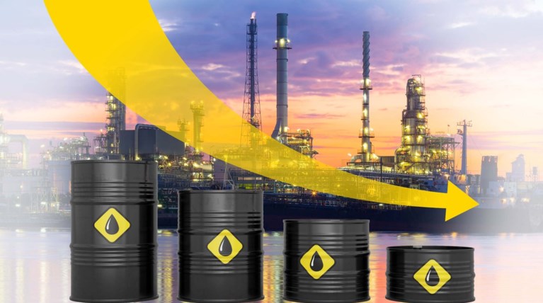 Στο χαμηλότερο επίπεδο από το 2004 «βουτά» το Brent