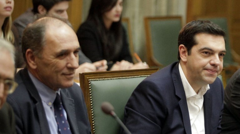 Επιμένει η κυβέρνηση: μετά τις γιορτές θα φέρουμε το παράλληλο πρόγραμμα