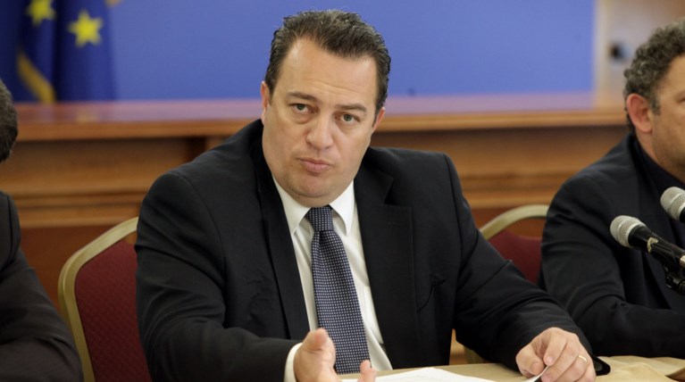 Ο Στυλιανίδης άρχισε πόλεμο Καραμανλικών-Μητσοτακικών