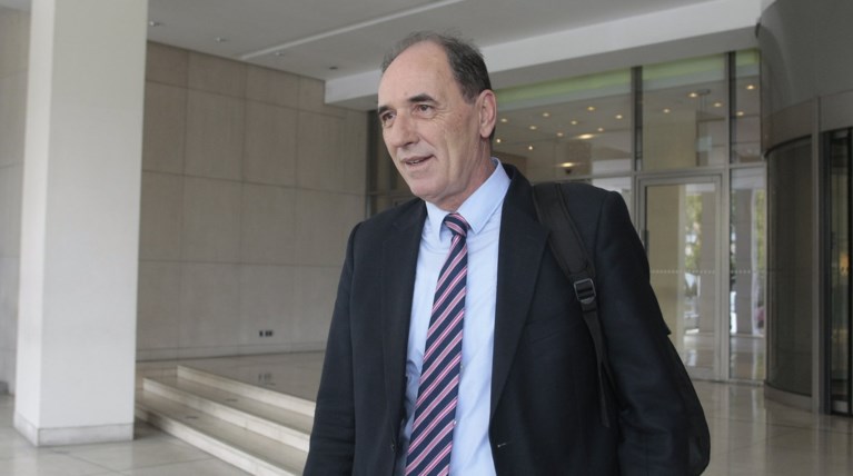 Υπέρ φόρου στις τραπεζικές συναλλαγές ο Σταθάκης