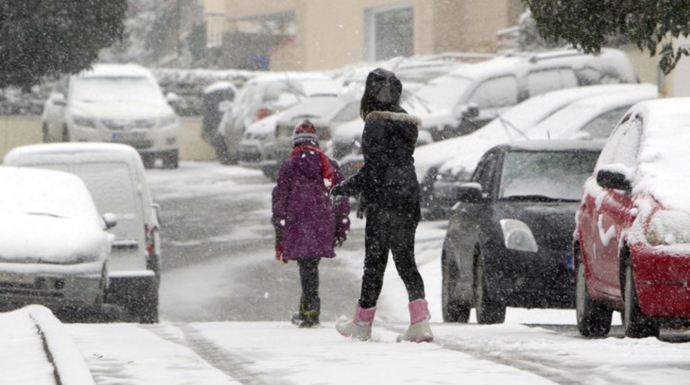Στην κατάψυξη η χώρα, έρχονται χιόνια και θύελλες