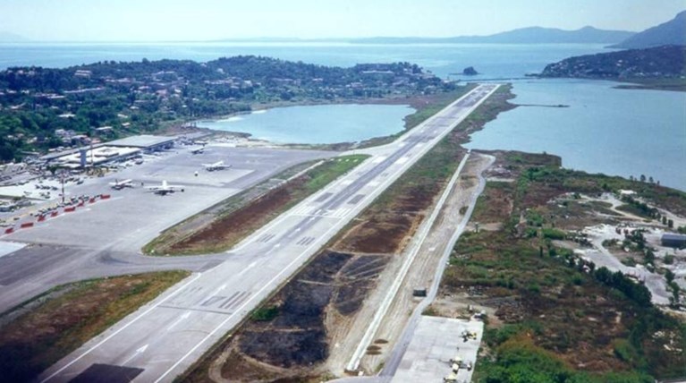 Έκαναν δημοψήφισμα για τα αεροδρόμια αφού ...υπέγραψαν