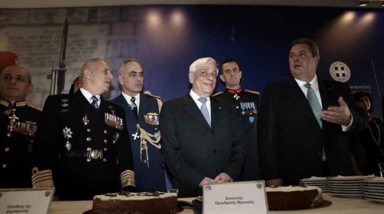 Ο Παυλόπουλος στην Προεδρική Φρουρά για την πίτα