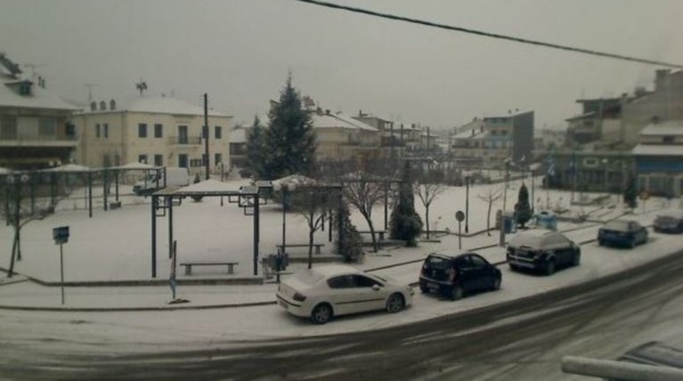 Επέλαση του χιονιά στη Β.Ελλάδα, στην κατάψυξη η χώρα